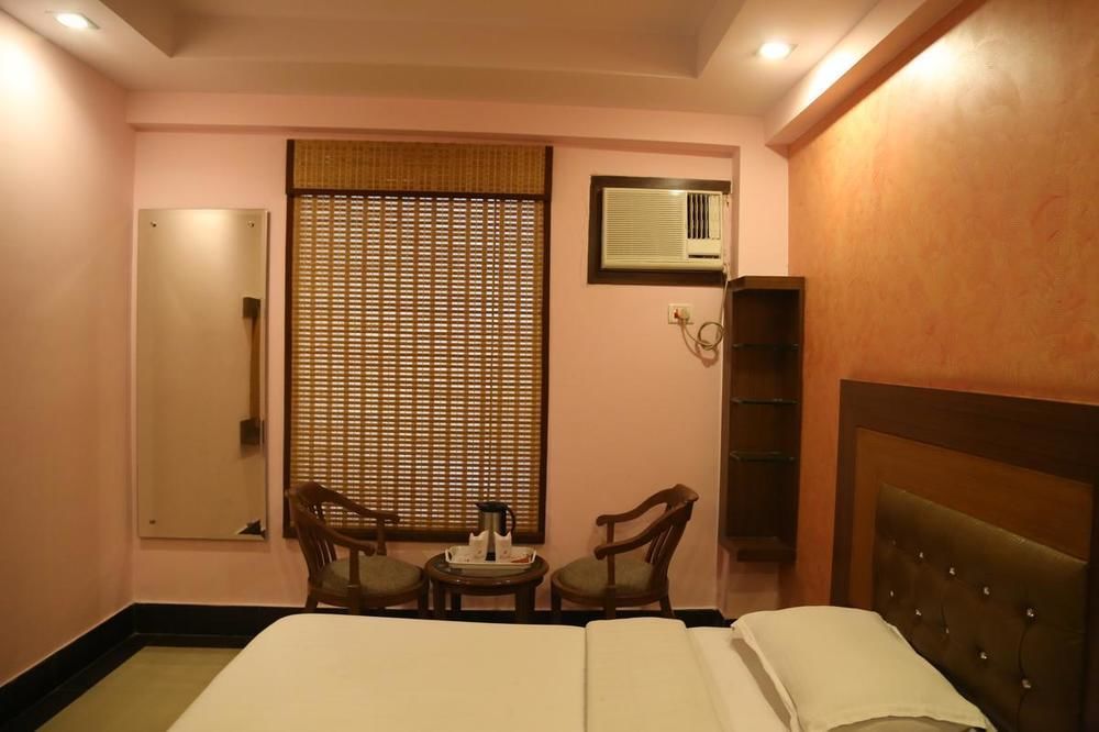 Hotel Grand Plaza New Delhi Exteriör bild